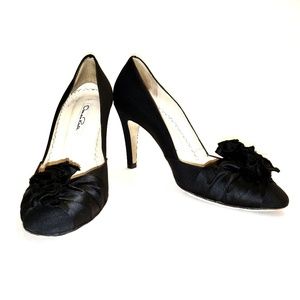 OSCAR DE LA RENTA Black Heels Fabric + Silk